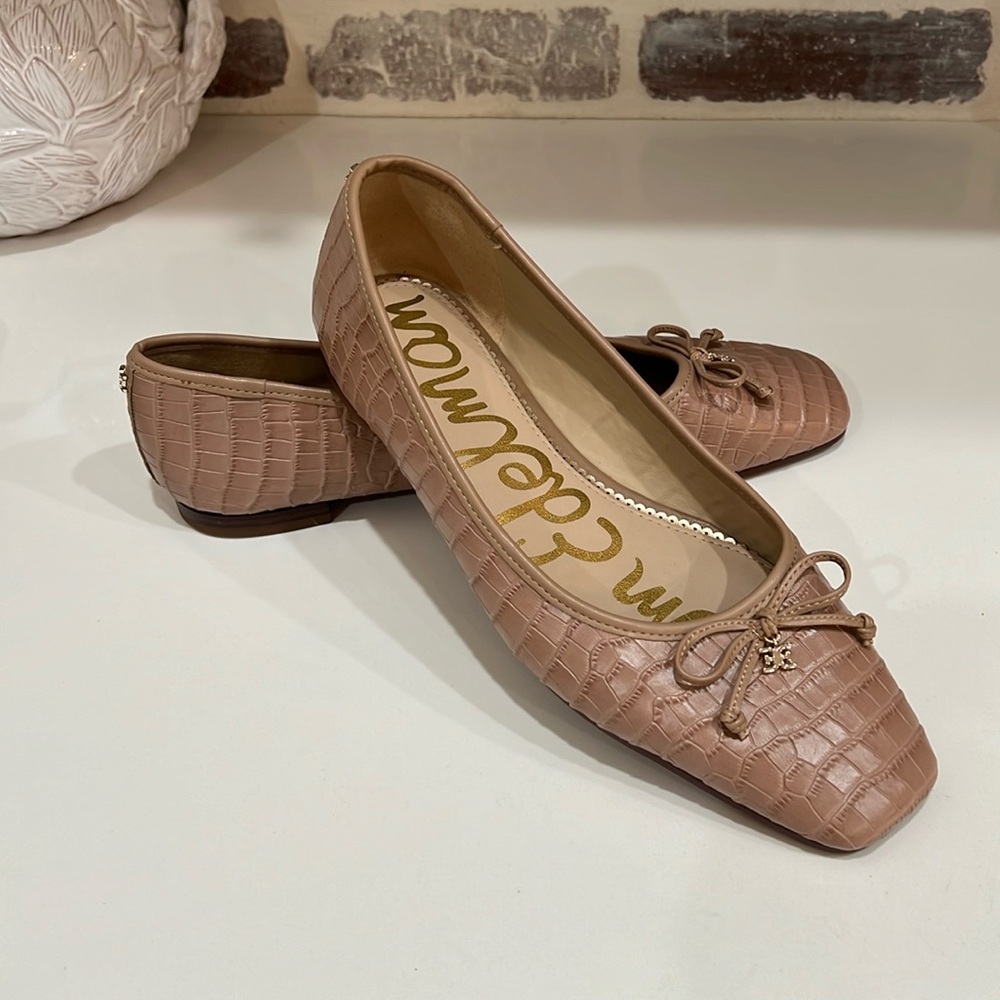 Sam Edelman leather flats, light pink, size 9